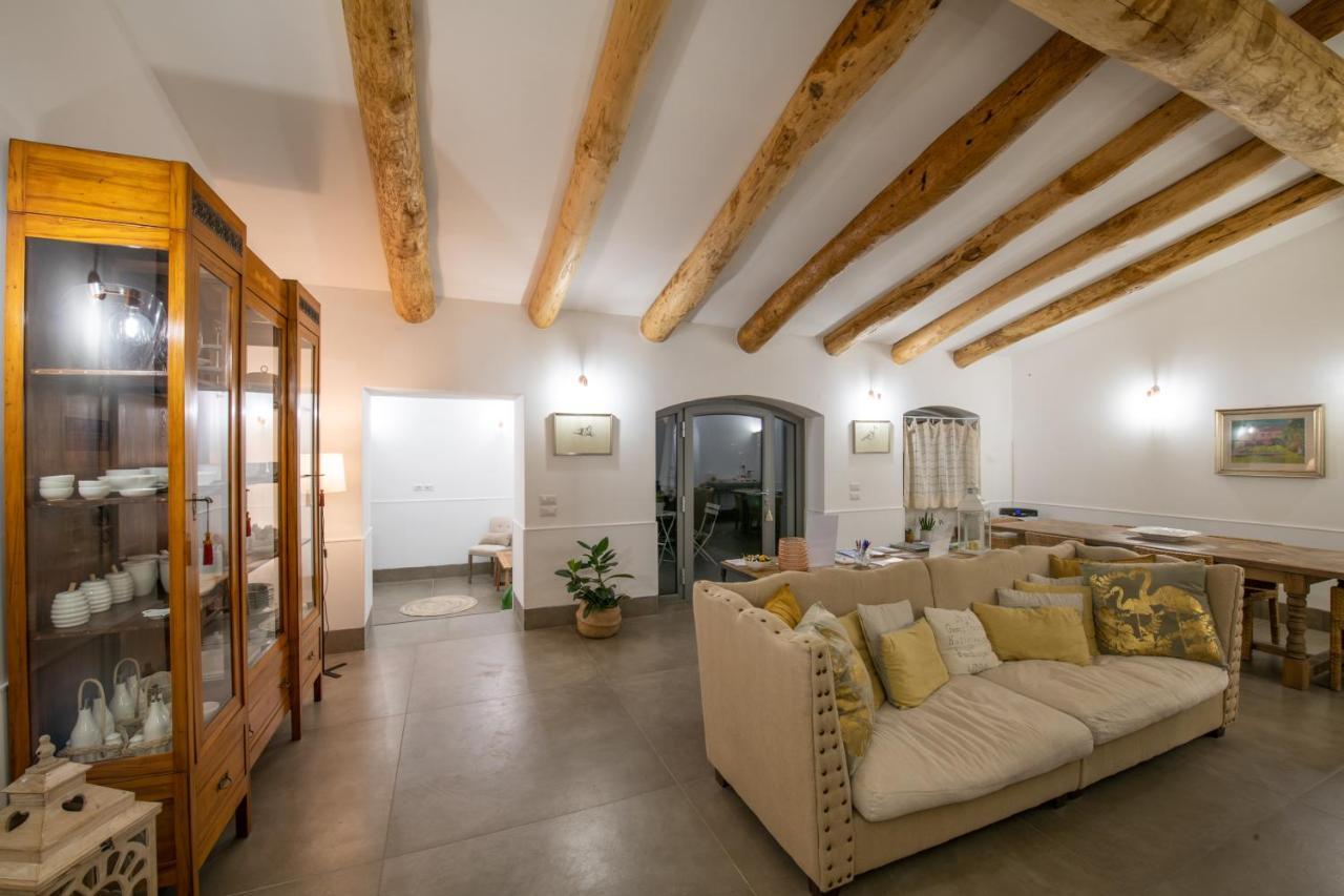 B&B Casa Franco Paestum Bagian luar foto