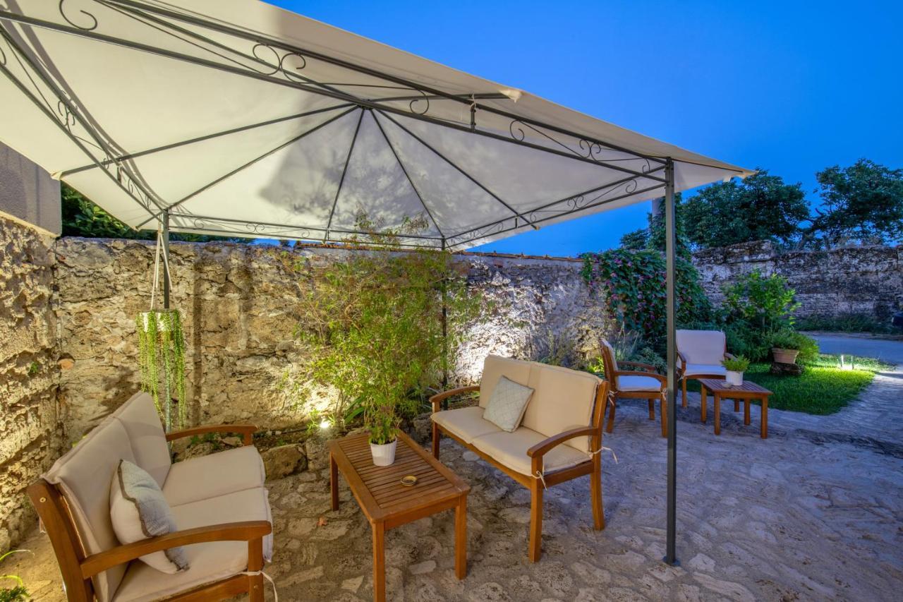 B&B Casa Franco Paestum Bagian luar foto